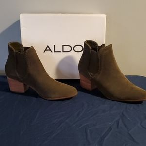 Aldo booties nwt never worn sz 8.5